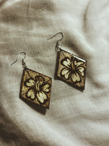 MELE'S COLLECTION: #112