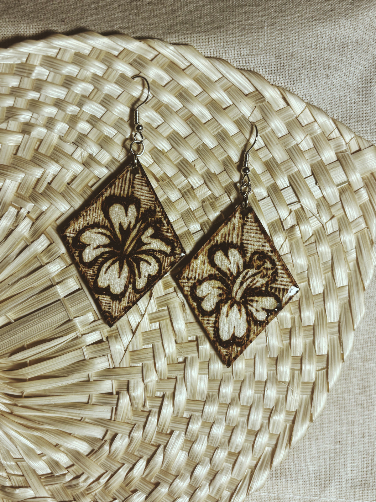 MELE'S COLLECTION: #112