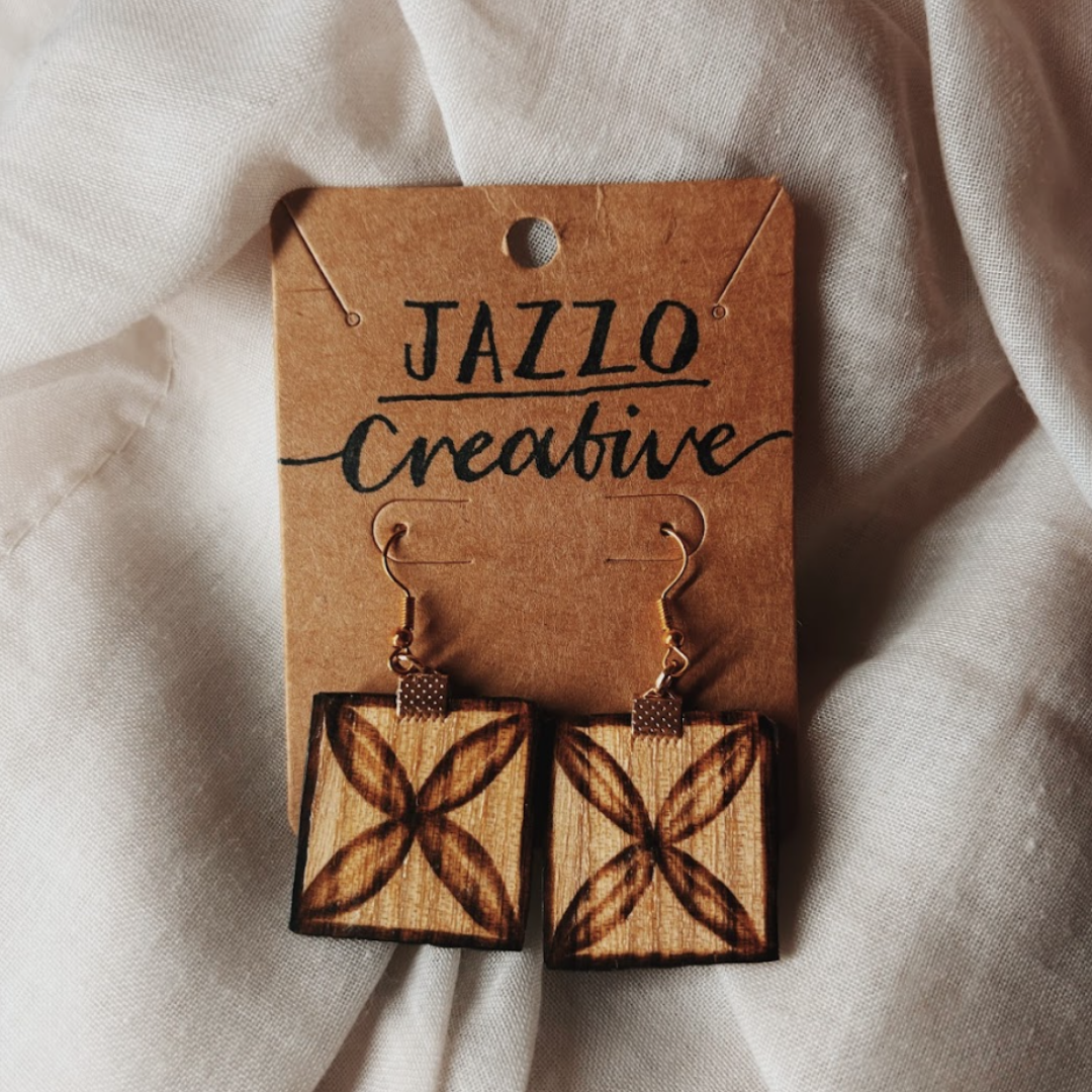 MELE'S COLLECTION: #102