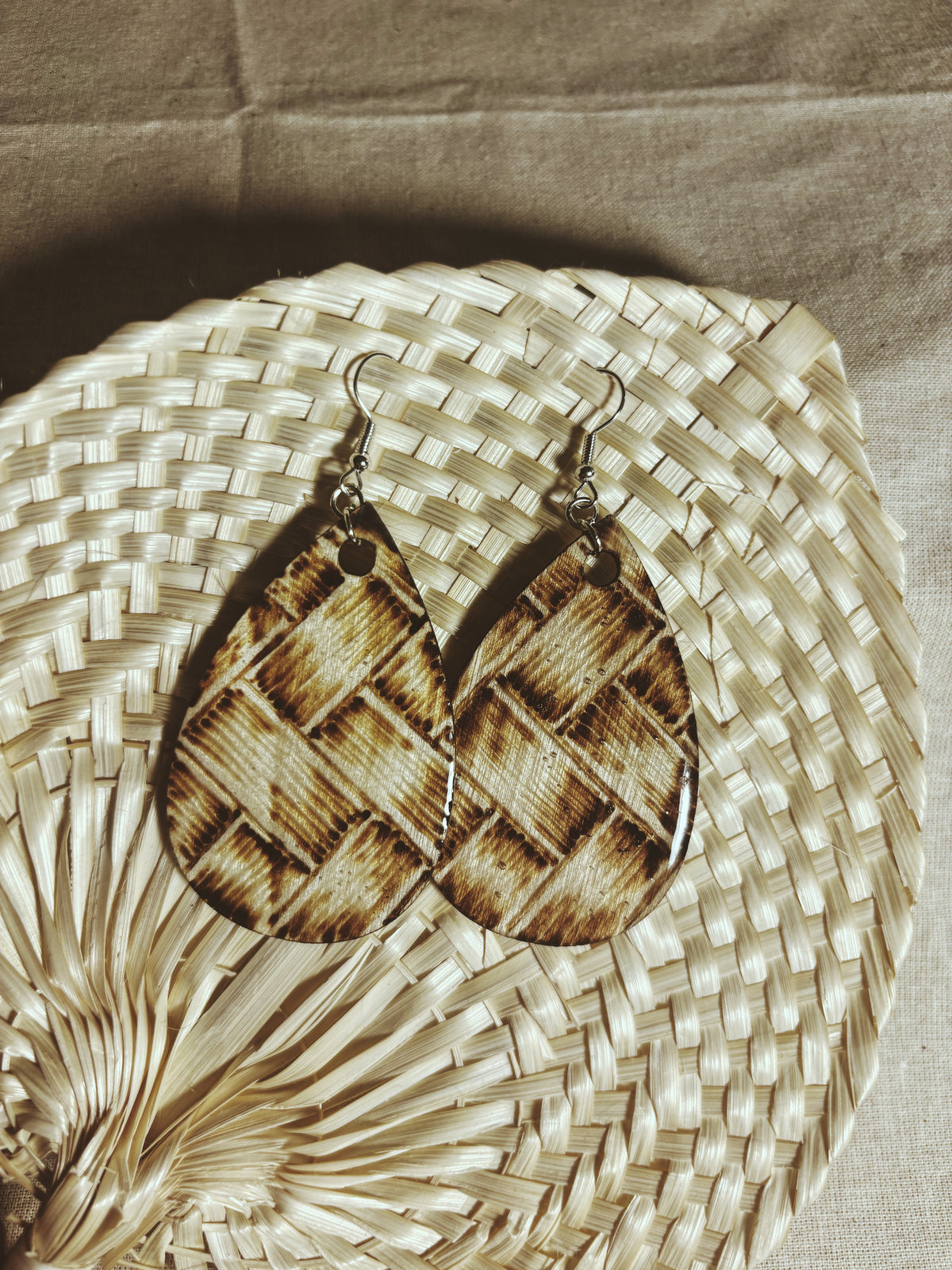 MELE'S COLLECTION: #124