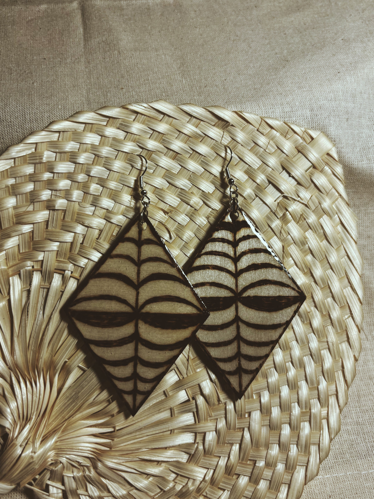 MELE'S COLLECTION: #114