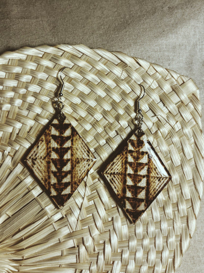 MELE'S COLLECTION: #111