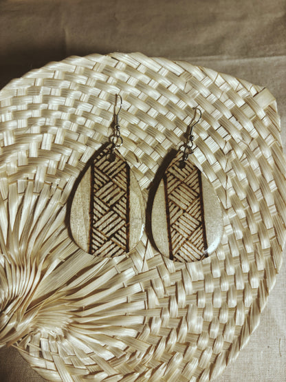 MELE'S COLLECTION: #121