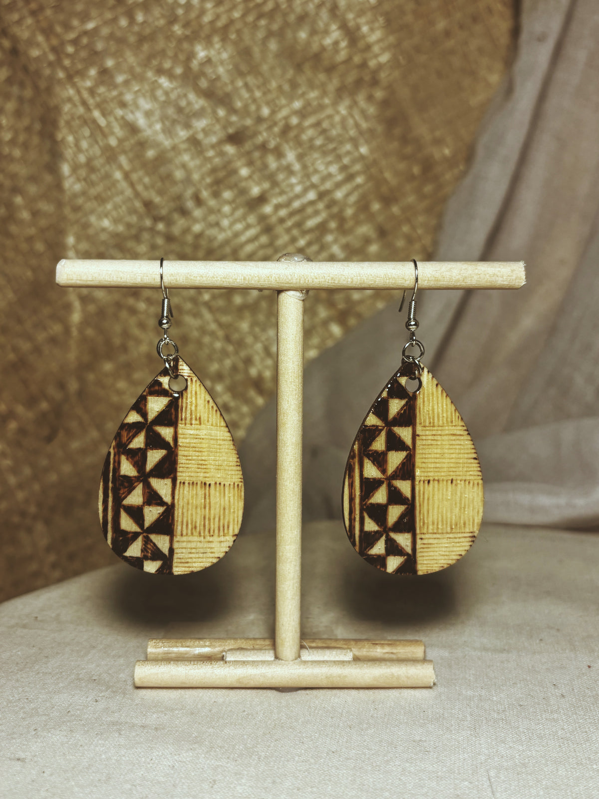 MELE'S COLLECTION: #123