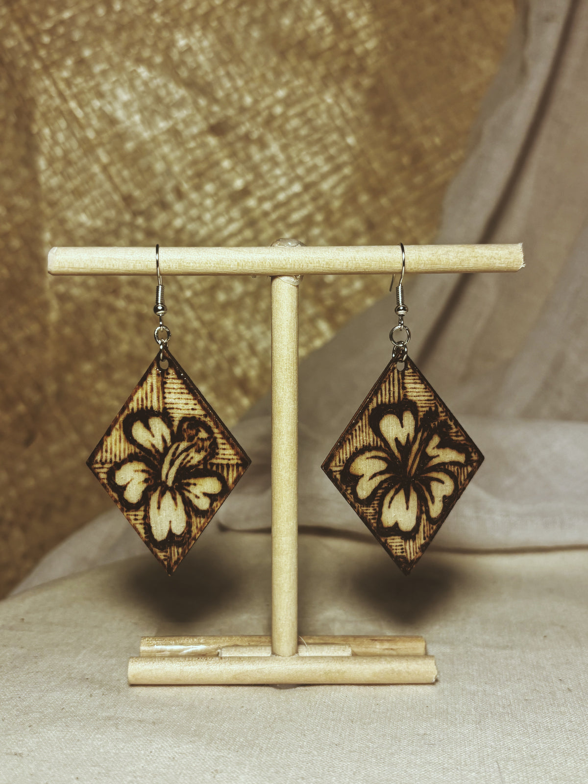 MELE'S COLLECTION: #112